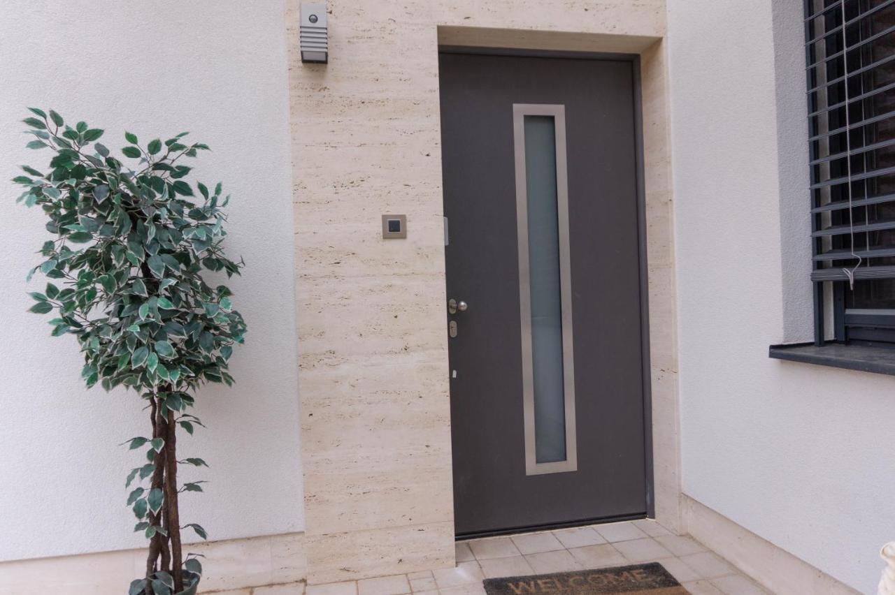 Apartment Maksimir Yard Zagreb Luaran gambar
